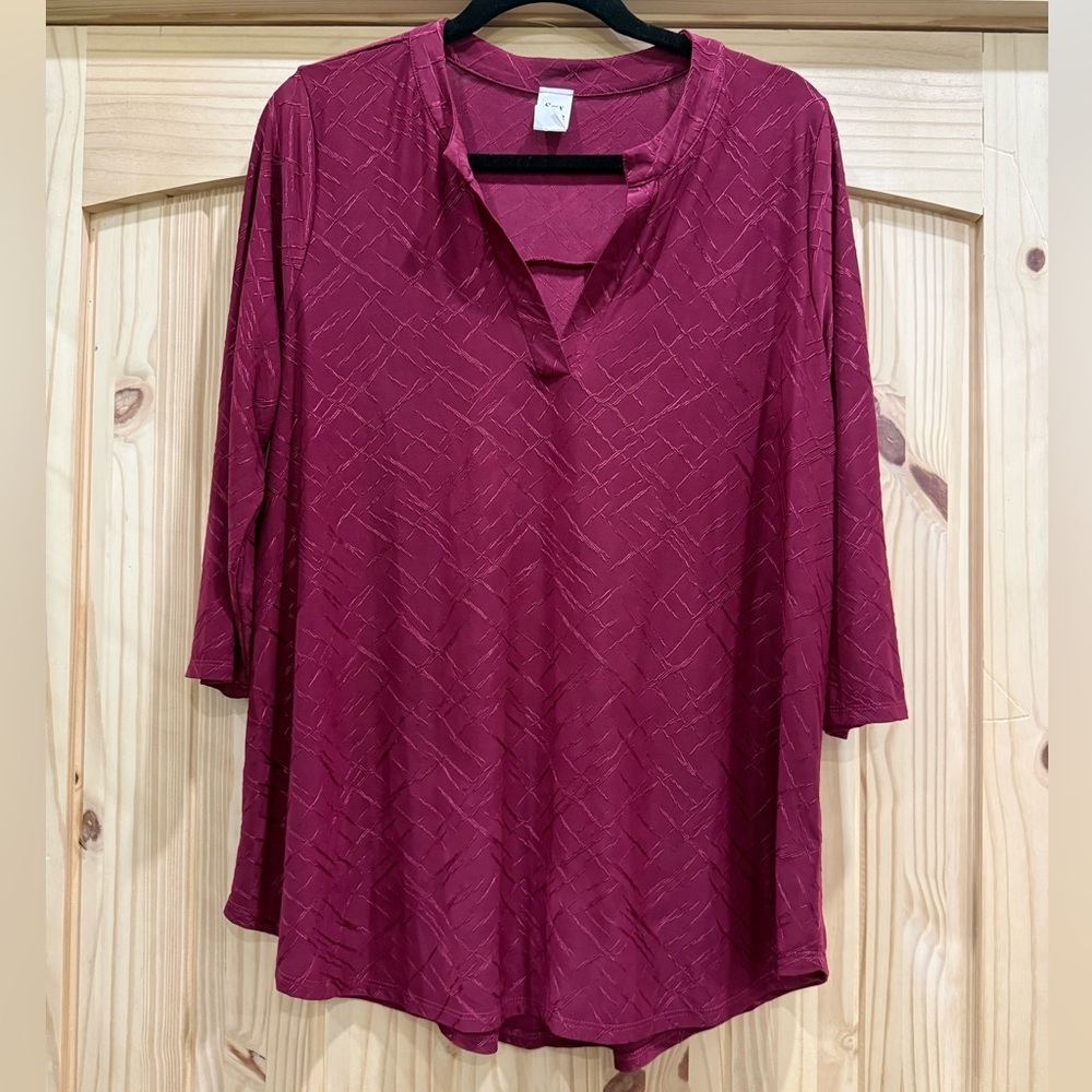 Sew In Love Wine V-Neck Textured Tunic